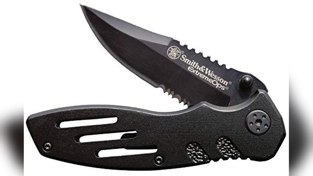 Best Survival Knife for Small Hands
